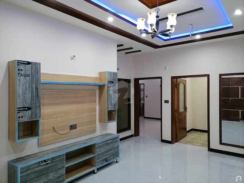 نشیمنِ اقبال فیز 2 نشیمنِ اقبال لاہور میں 5 کمروں کا 6 مرلہ مکان 1.28 کروڑ میں برائے فروخت۔