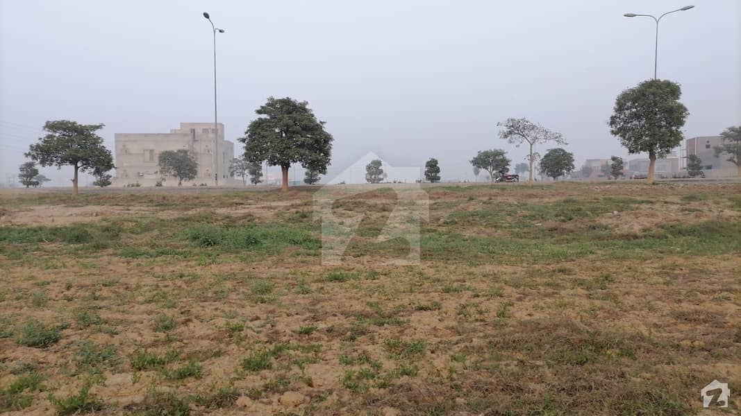 1 Kanal Plot D Block 100ft Road Near Park Ideal Location