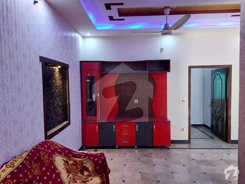 لالہ زار گارڈن لاہور میں 3 کمروں کا 3 مرلہ مکان 70 لاکھ میں برائے فروخت۔