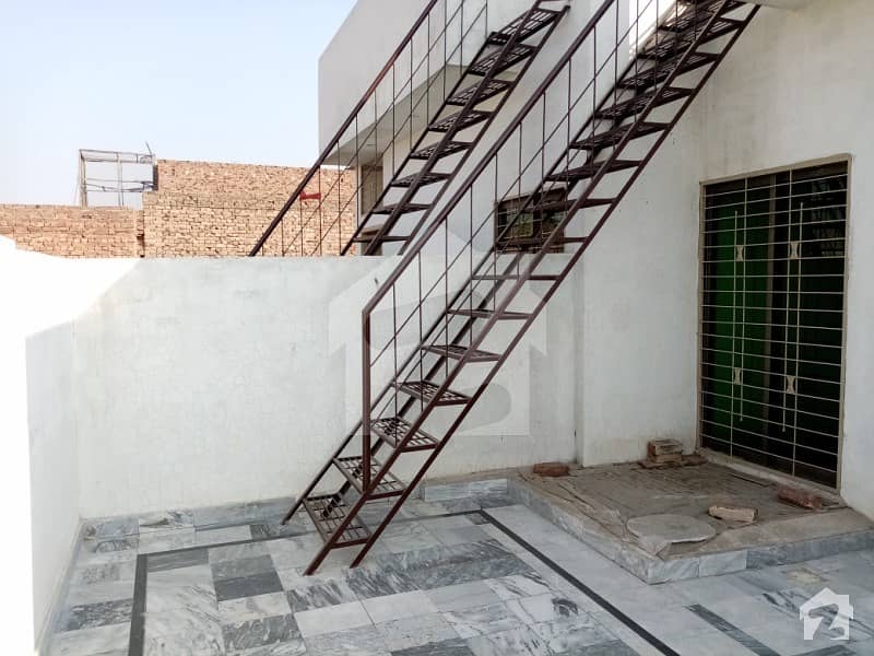 شادمان کالونی شاہ دین روڈ اوکاڑہ میں 3 کمروں کا 3 مرلہ مکان 65 لاکھ میں برائے فروخت۔