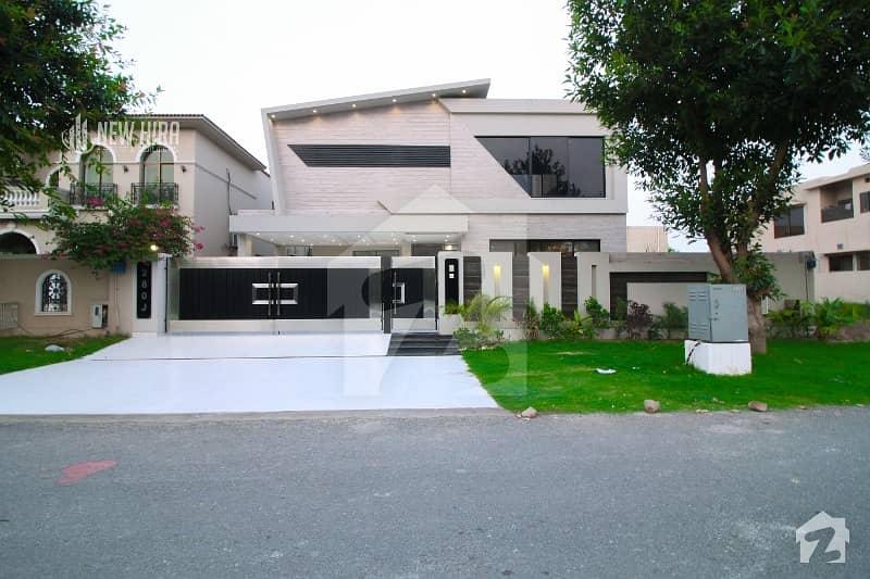 Modern Design Luxury Bungalow Available For Sale Modern Design Luxury Bungalow Available For Sale
