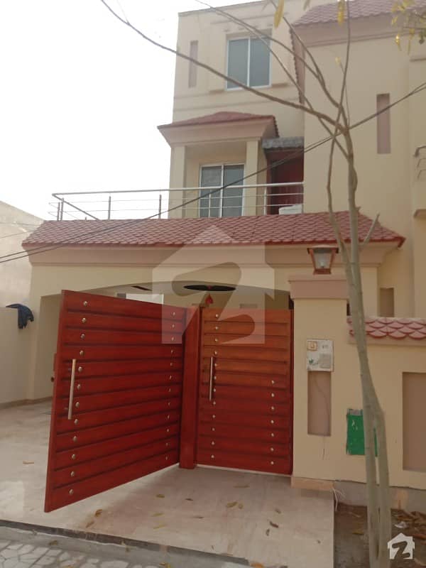 10 Marla Luxry House Just Like Brand New Slightly Used In Approved Area Janiper Block Bahria Town Lahore