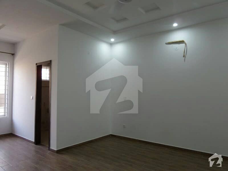 In D-12 4 Marla House For Sale