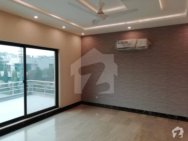 1 Kanal well Maintained House For Rent in Phase 2 DHA Lahore