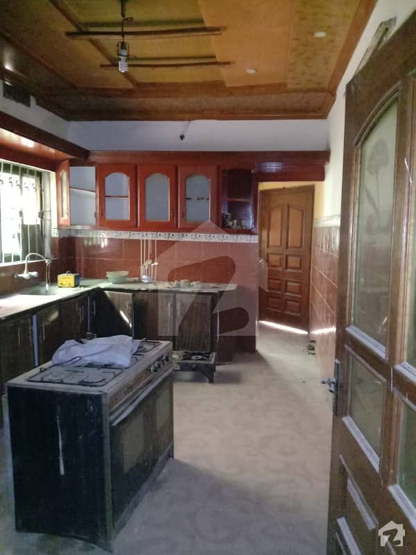 20 Marla House Available For Rent Saeed Colony Canal Road