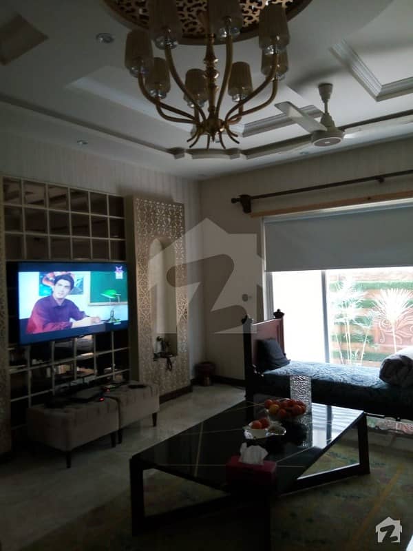ڈی ایچ اے فیز 2 ڈیفنس (ڈی ایچ اے) لاہور میں 3 کمروں کا 1 کنال زیریں پورشن 70 ہزار میں کرایہ پر دستیاب ہے۔