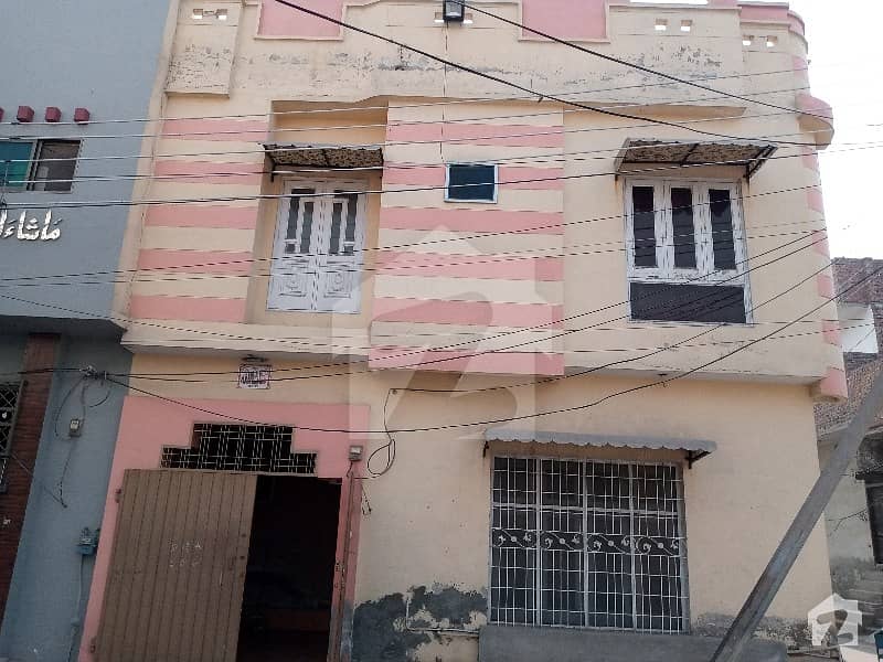 گلشنِ رفیق فیصل آباد میں 5 کمروں کا 4 مرلہ مکان 80 لاکھ میں برائے فروخت۔