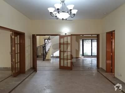 جی ۔ 6 اسلام آباد میں 4 کمروں کا 1 کنال مکان 2.75 لاکھ میں کرایہ پر دستیاب ہے۔ جی ۔ 6 اسلام آباد میں 4 کمروں کا 1 کنال مکان 2.75 لاکھ میں کرایہ پر دستیاب ہے۔