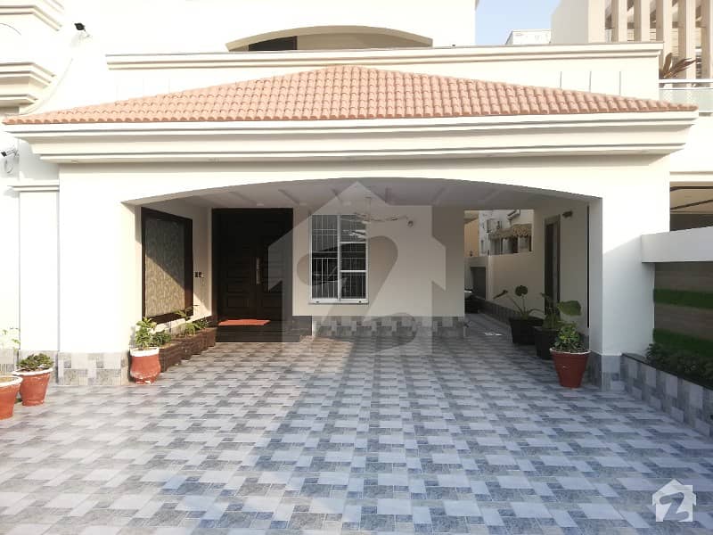 A Beautiful 1 Kanal House For Sale In Overseas A Bahria Town Lahore