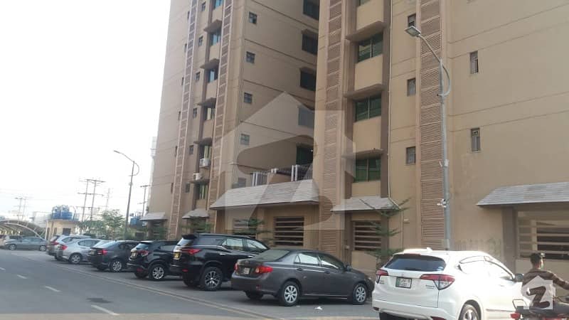 10 Marla 3  Bedrooms  Flat Available For Rent In Askari 11 Lahore