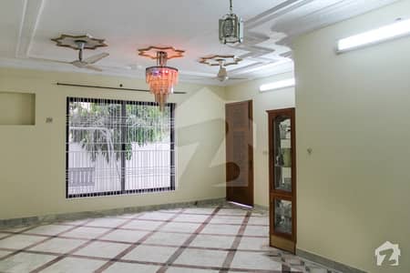 علامہ اقبال ٹاؤن ۔ نشتر بلاک علامہ اقبال ٹاؤن لاہور میں 5 کمروں کا 10 مرلہ مکان 2.85 کروڑ میں برائے فروخت۔ علامہ اقبال ٹاؤن ۔ نشتر بلاک علامہ اقبال ٹاؤن لاہور میں 5 کمروں کا 10 مرلہ مکان 2.85 کروڑ میں برائے فروخت۔
