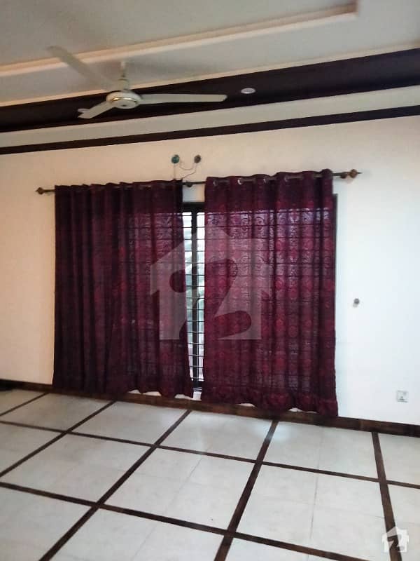 1 Kanal Brand New Upper Portion 3 Beds Attached Wash Room In PCSIR Phase 2