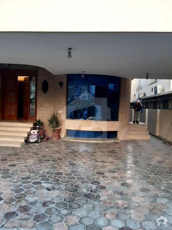 Kanal Fully Furnished Lower Portion For Rent