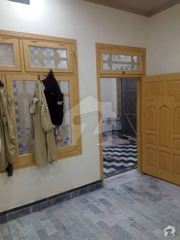 یوسف آباد پشاور میں 4 کمروں کا 2 مرلہ مکان 70 لاکھ میں برائے فروخت۔