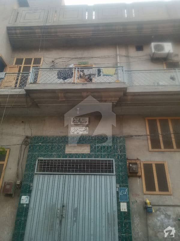 جھال چوک فیصل آباد میں 7 کمروں کا 5 مرلہ مکان 1.85 کروڑ میں برائے فروخت۔