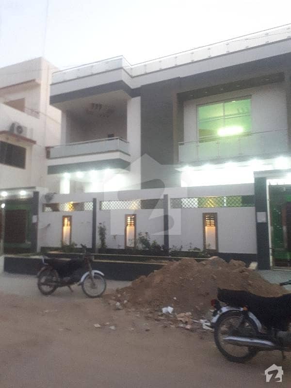 گلستانِ جوہر کراچی میں 6 کمروں کا 16 مرلہ مکان 6.5 کروڑ میں برائے فروخت۔