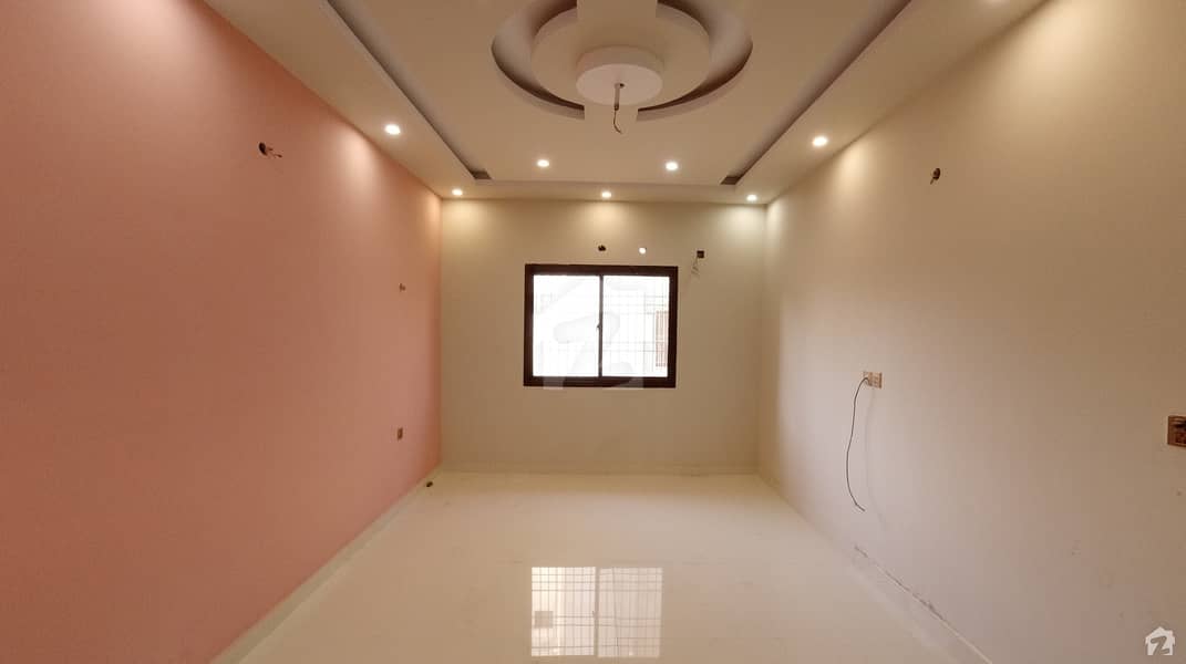 300 Square Yards House In Jamshed Town