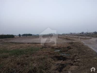 120 Sq Yards Plot Sector 17 Block 2 Good Location 120 Sq Yards Plot Sector 17 Block 2 Good Location