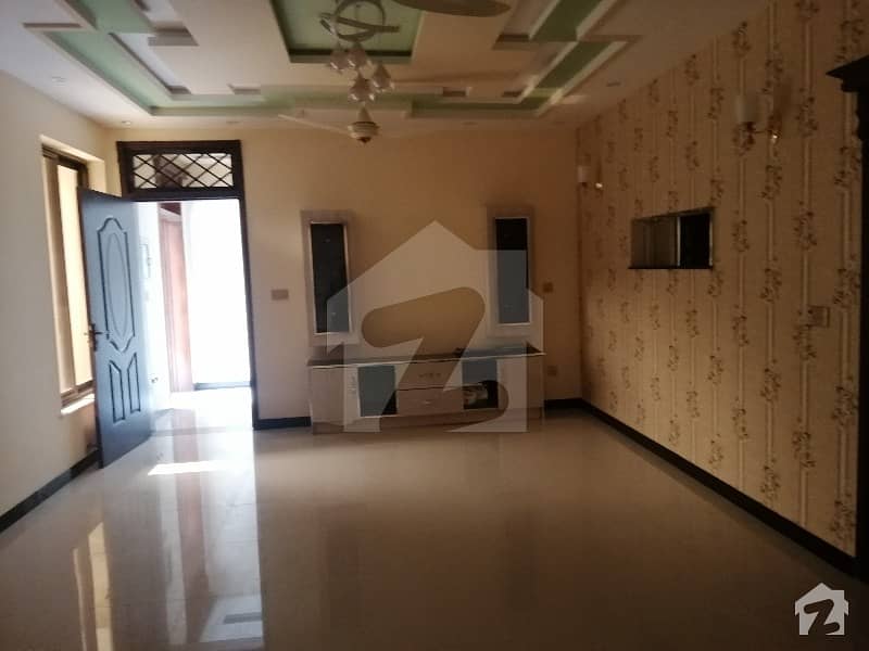 Centrally Located House In Allama Iqbal Town Is Available For Sale