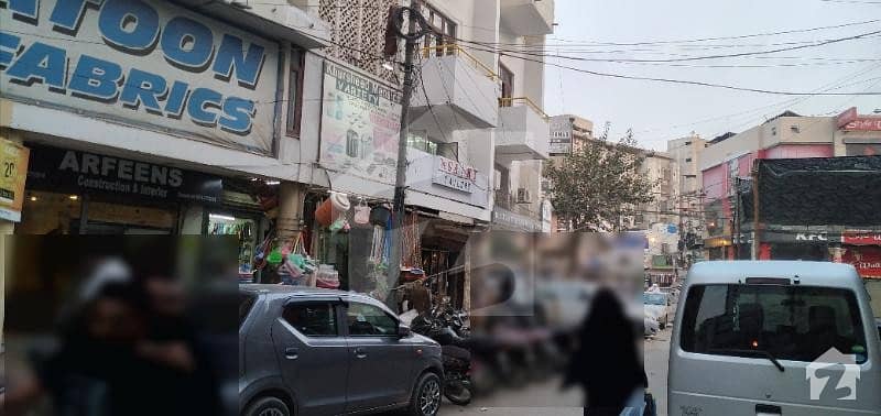 بہادر آباد گلشنِ اقبال ٹاؤن کراچی میں 2 مرلہ دکان 1.1 لاکھ میں کرایہ پر دستیاب ہے۔