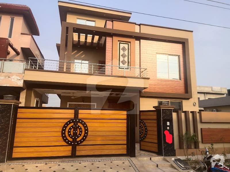 10 Marla Brand New Double Storey Luxury House Is Available For Sale