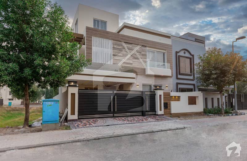 Owner Needy 10 Marla Modern House For Sale In Dha Phase 8
