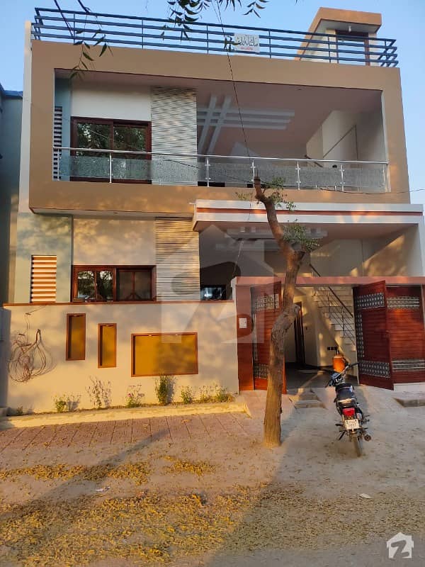گلشنِ معمار - سیکٹر زیڈ گلشنِ معمار گداپ ٹاؤن کراچی میں 6 کمروں کا 8 مرلہ مکان 2.55 کروڑ میں برائے فروخت۔