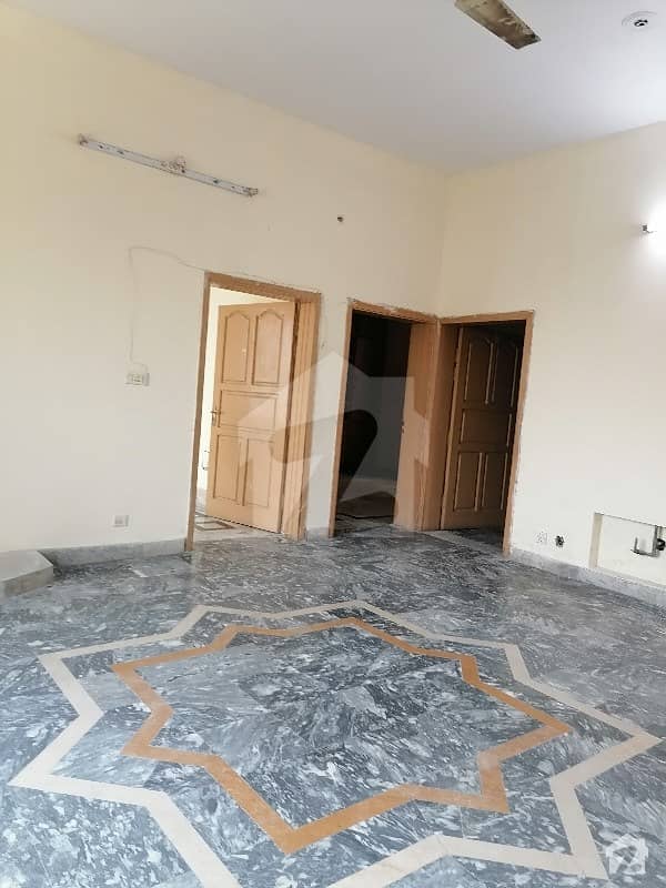 10 Marla 3 Bed Upper Portion Available For Rent In jaan colony