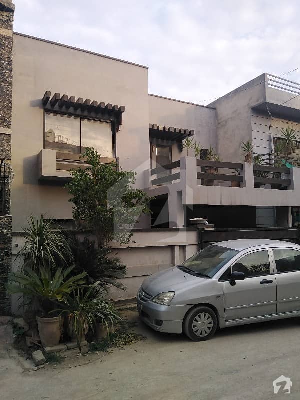Spacious 2250  Square Feet House Available For Sale In Gulraiz Housing Scheme