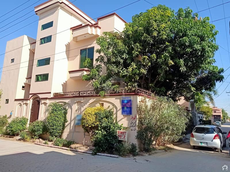 8 Marla House In Dar-e-Islam Colony For Sale At Good Location