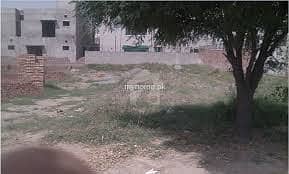 10 marla plot for sale in dha phase 8 block n plot#226 damand=110 lac