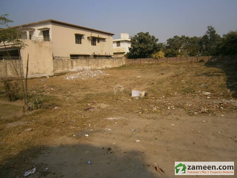 1 Kanal Plot For Sale In DHA Phase 8 Block W