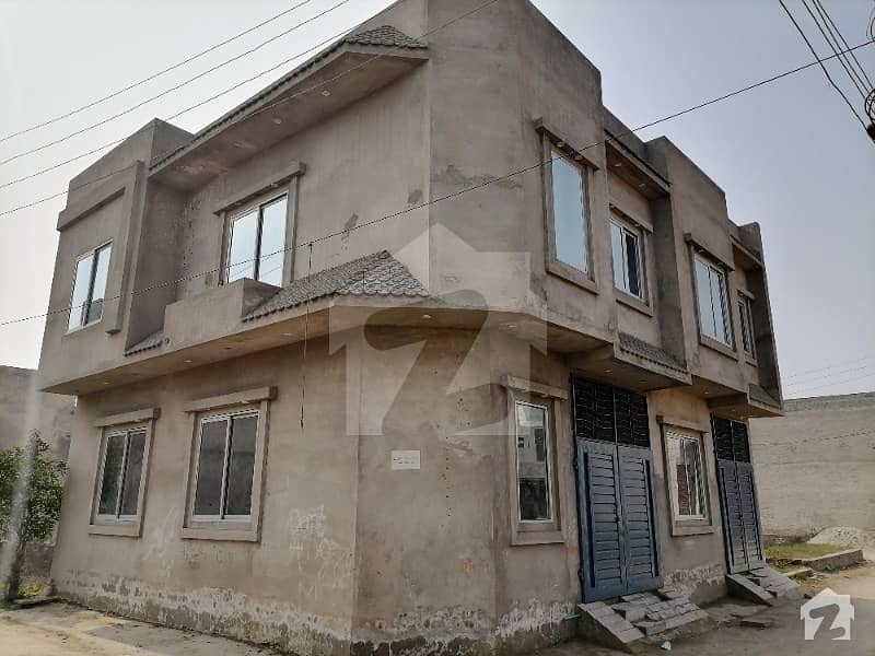 حمزہ ٹاؤن لاہور میں 3 کمروں کا 3 مرلہ مکان 35 لاکھ میں برائے فروخت۔
