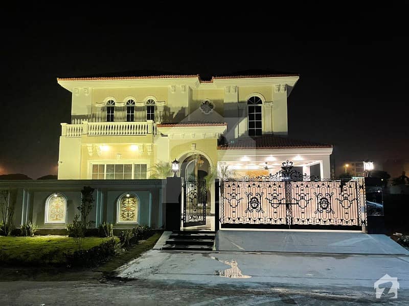 1 Kanal Gorgeous Luxury Bungalow For Sale In Dha Phase 8 Lahore