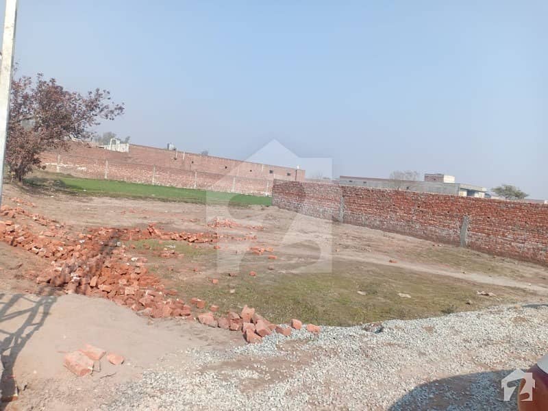 الرحمان گارڈن لاہور میں 1.1 کنال صنعتی زمین 1.58 کروڑ میں برائے فروخت۔