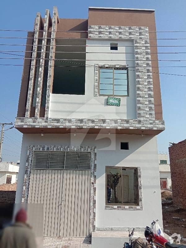 کچہ پکا نور شاہ روڈ ساہیوال میں 4 کمروں کا 2 مرلہ مکان 42 لاکھ میں برائے فروخت۔