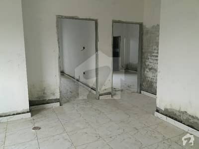 Flat Of 1000  Square Feet In Inner City For Sale