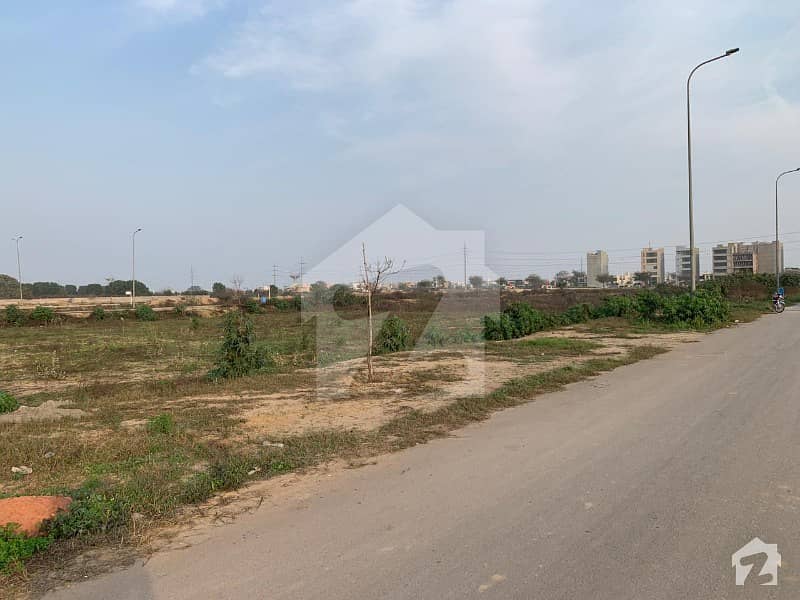 Plot For Sale Phase 8 Block T Attractive Price