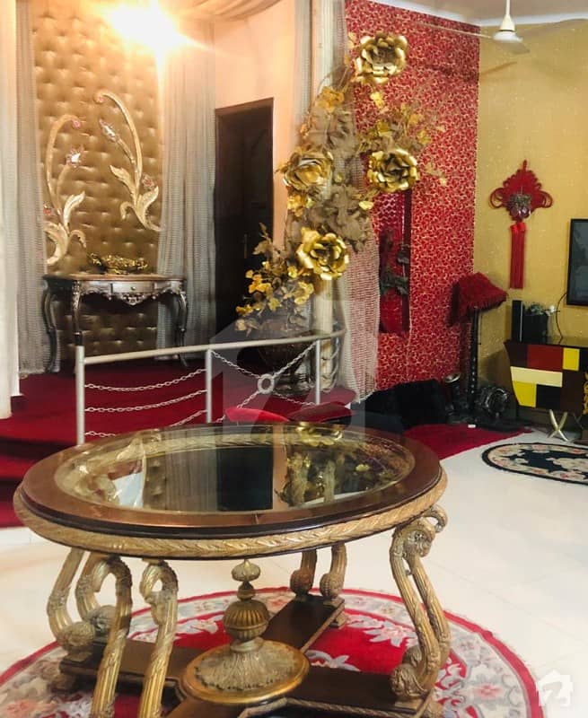 پی آئی اے ہاؤسنگ سکیم لاہور میں 5 کمروں کا 1 کنال مکان 3.5 کروڑ میں برائے فروخت۔
