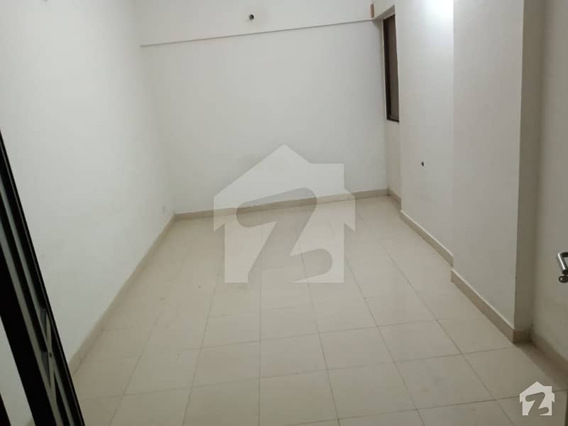 2 Bed Dd Apartment Available On Rent