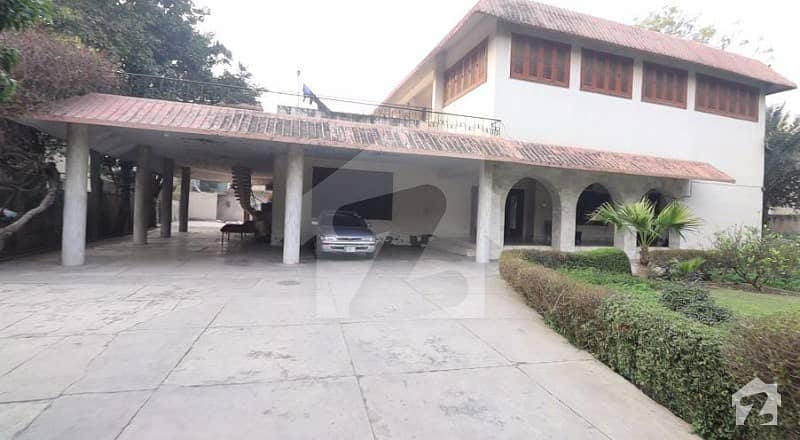 Property Connect Offers 4 Kanal House Available For Rent Only For Commercial Use