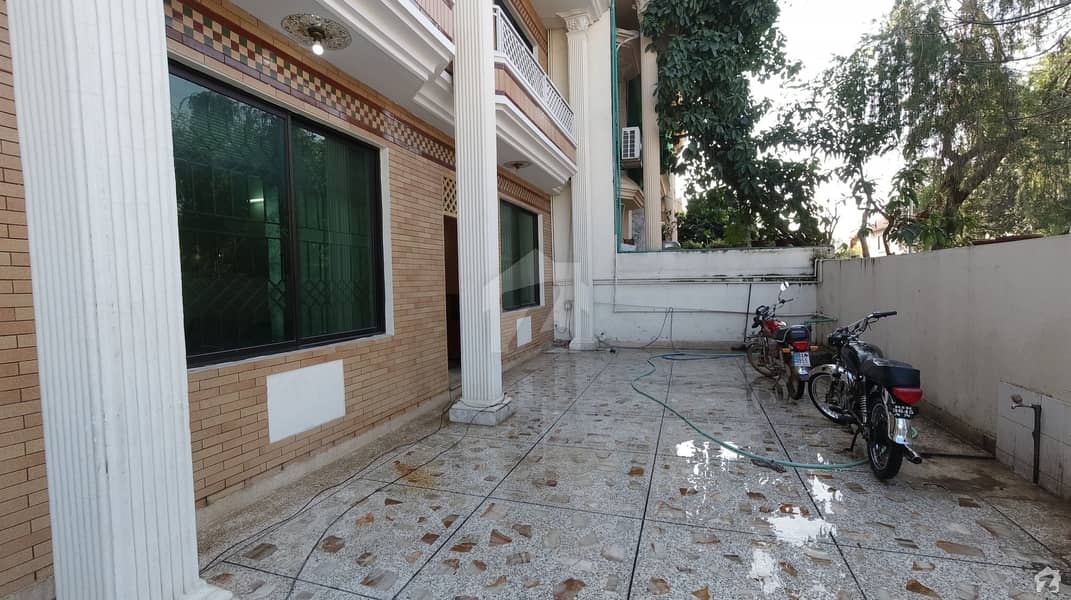 I8 One Kanal Basement With Separate Gate For Rent