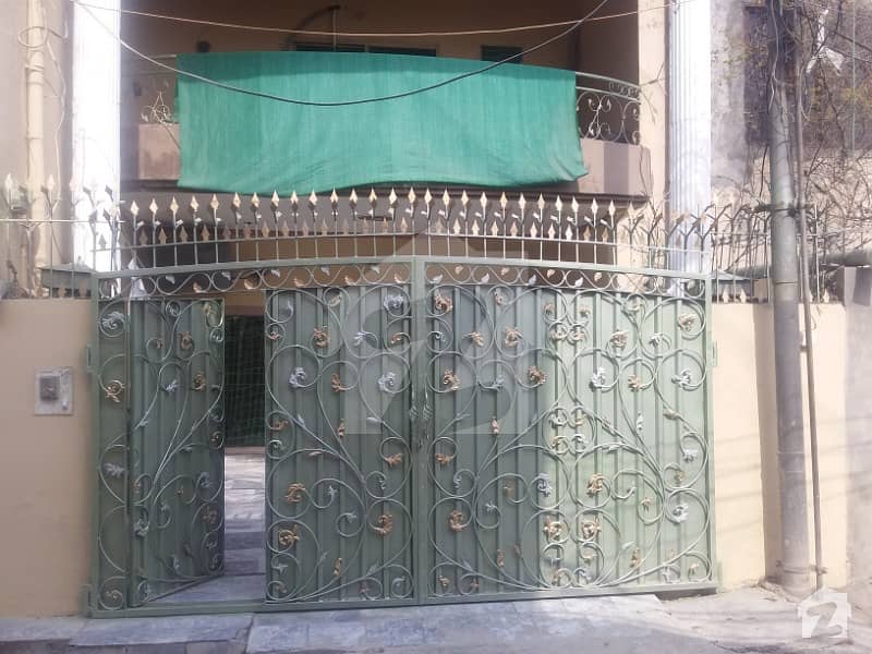 والٹن روڈ لاہور میں 4 کمروں کا 7 مرلہ مکان 1.4 کروڑ میں برائے فروخت۔