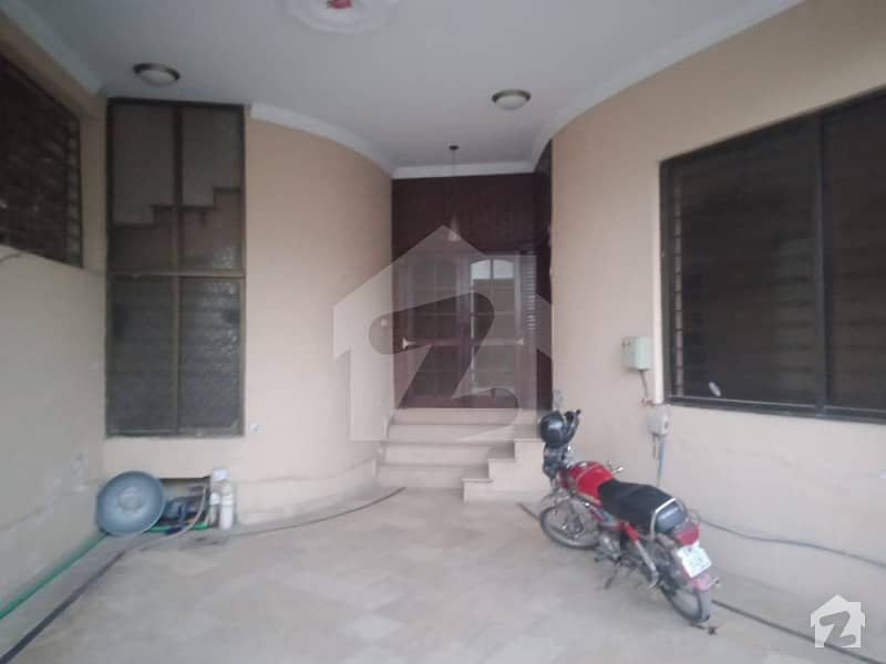 گلریز ہاؤسنگ سکیم راولپنڈی میں 5 کمروں کا 7 مرلہ مکان 1.4 کروڑ میں برائے فروخت۔