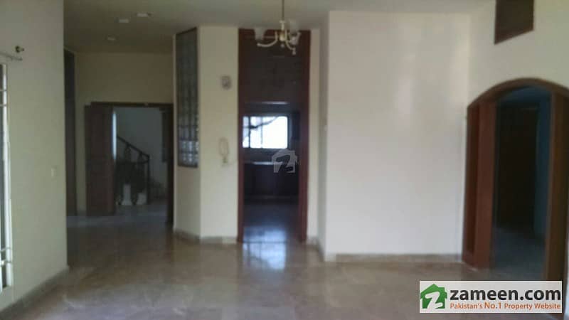 3 Beds Study Well Maintained Portion For Rent
