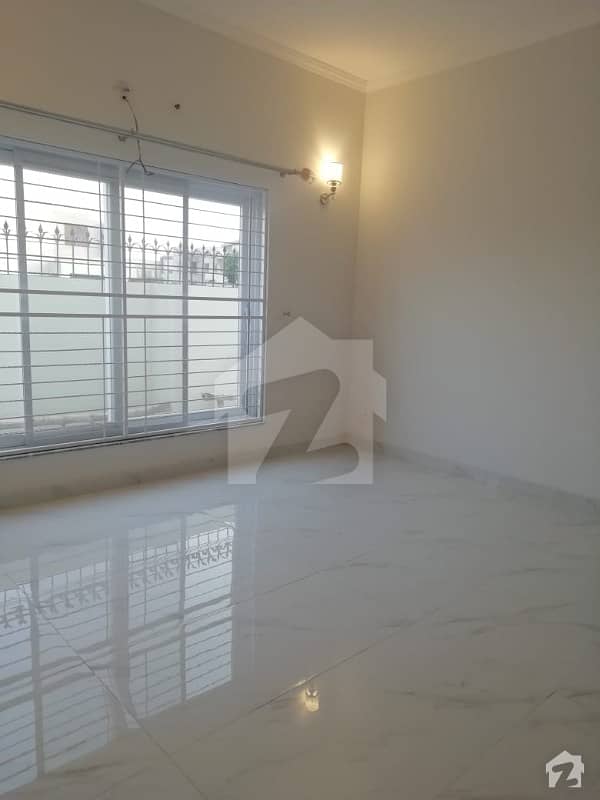 Dha Phase 1 1kanal House Lower Portion For Rent And Very Good Location