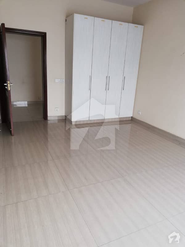 Dha Phase 7 1kanal House Upeer Portion For Rent And Very Good Location