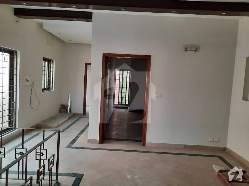 Mir Hadi Estate  Offers  6 Marla Old House  On Sale In Dha Phase 2 Block S