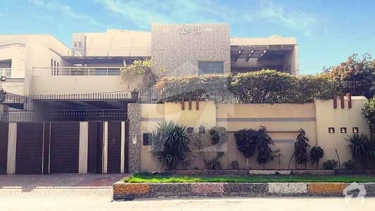 یونیورسٹی ٹاؤن فیصل آباد میں 6 کمروں کا 1.22 کنال مکان 3.75 کروڑ میں برائے فروخت۔ یونیورسٹی ٹاؤن فیصل آباد میں 6 کمروں کا 1.22 کنال مکان 3.75 کروڑ میں برائے فروخت۔