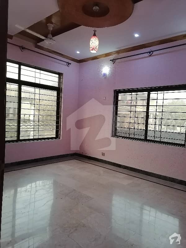 10 Marla 3 Bed Upper Portion Available For Rent In Ayub Colony